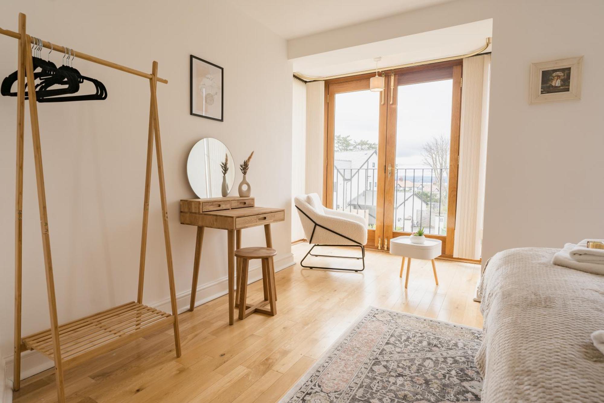 Beautifully Done 5 Bed Barn Conversion In Heswall - Sleeps Up To 10 Extérieur photo
